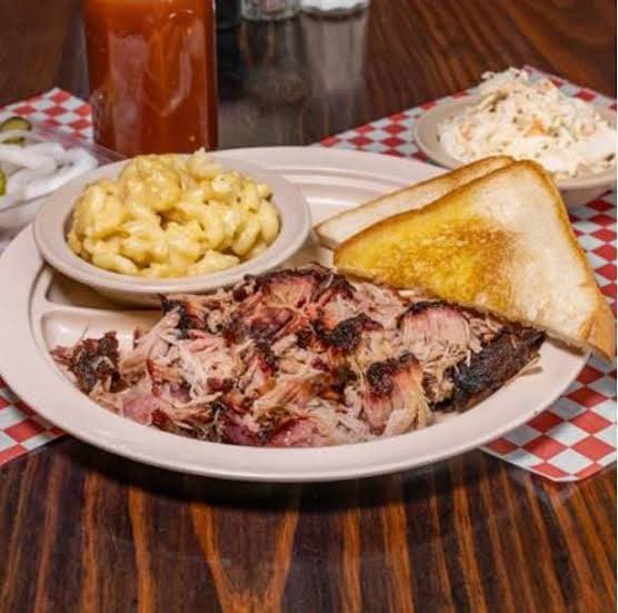 Pit-Smoked Pulled Pork Plate